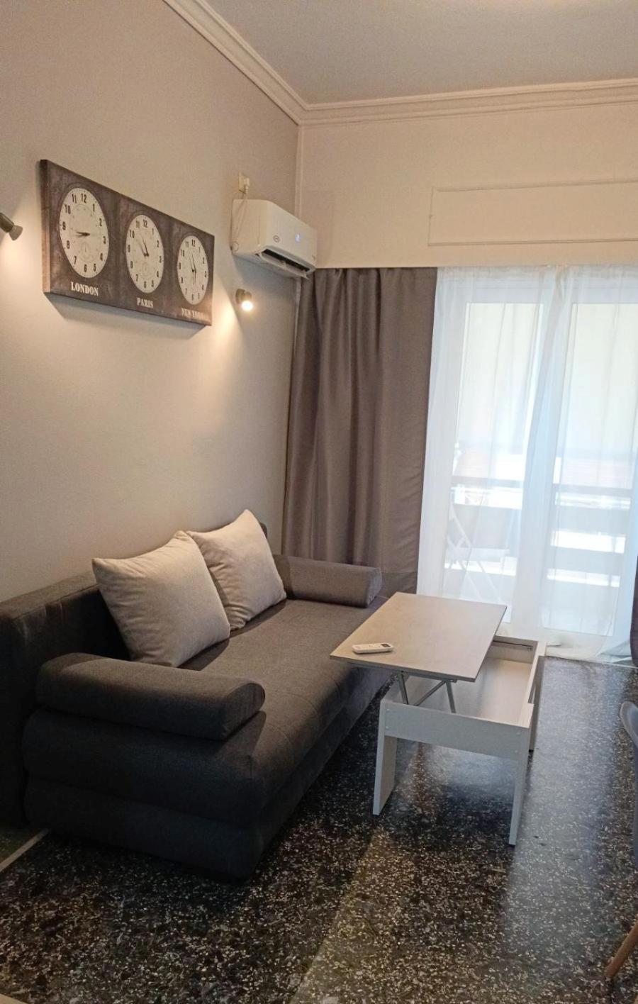 Thissio Hideaway Suite เอเธนส์ ภายนอก รูปภาพ