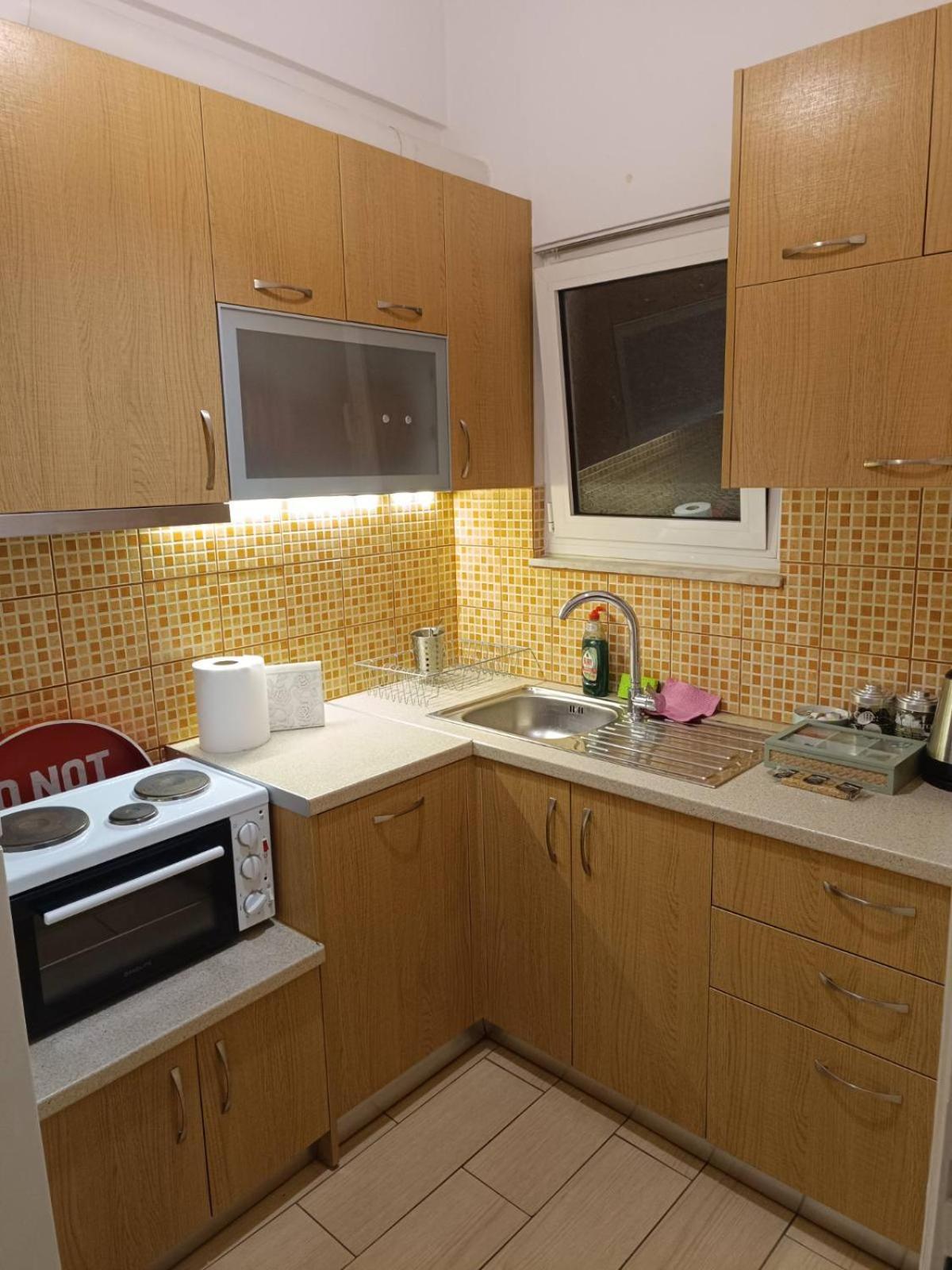 Thissio Hideaway Suite เอเธนส์ ภายนอก รูปภาพ